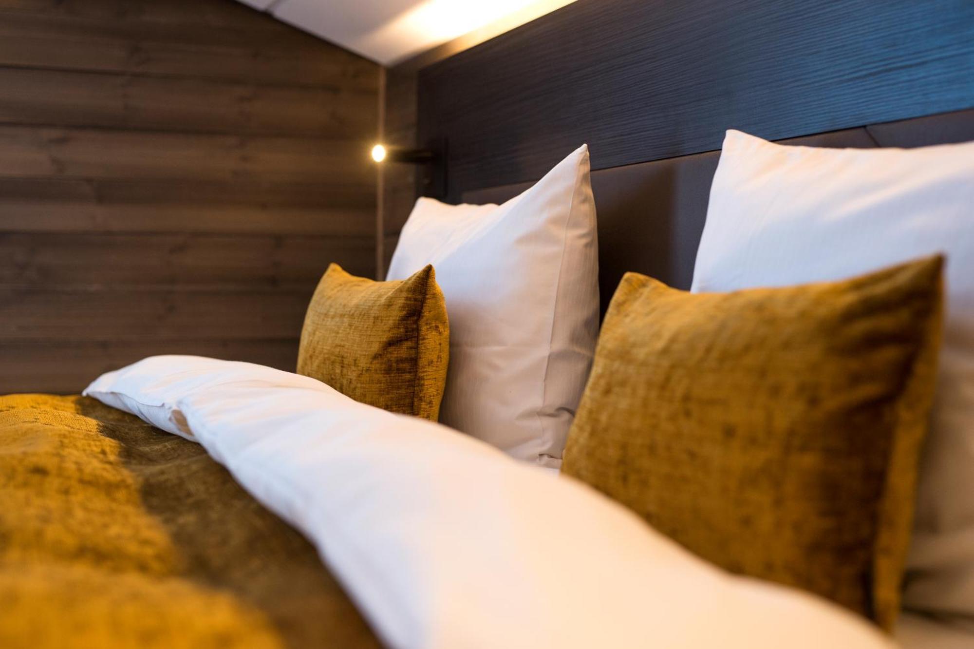 Svalbard Hotell | Lodge Longyearbyen Exterior photo